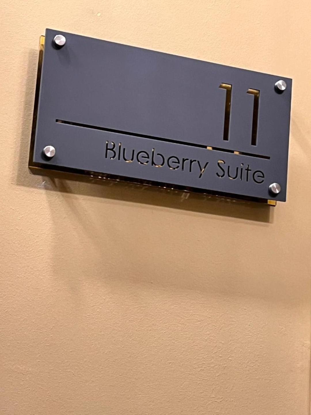 The Blueberry Hotel Pontypridd Eksteriør bilde